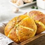 Korean Garlic Bread Mini Masih Jadi Primadona Jajanan Kekinian