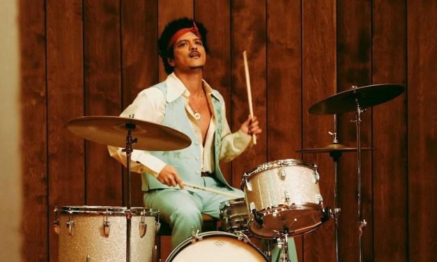 Lagu Milik Bruno Mars “Cha Cha Cha” Kembali Meledak