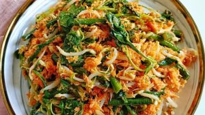 Sayur Urap Indonesia: Salah Satu Salad Tradisional Paling Bergizi