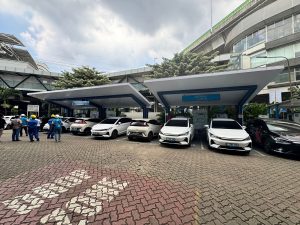 Defisit APBN Mengancam, Kelanjutan Insentif Mobil Listrik Abu-Abu