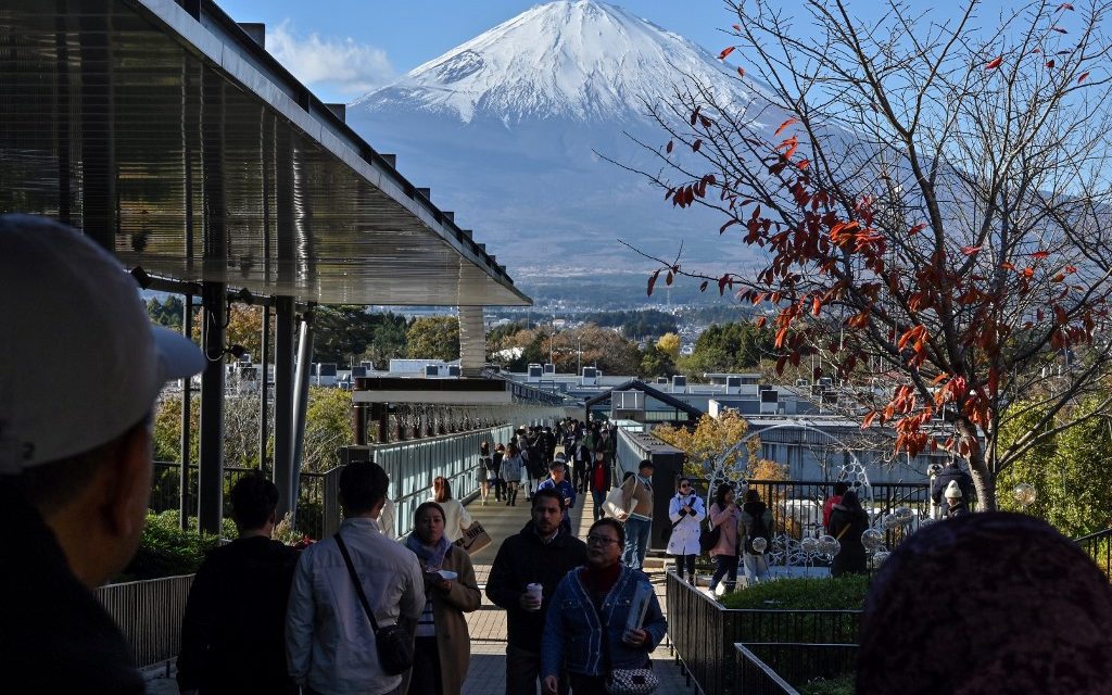 Jepang Terapkan Pajak Turis Tambahan Di Gunung Fuji