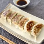 Gyoza Kare Osaka: Ketika Pangsit Goreng Berendam Kari Kental