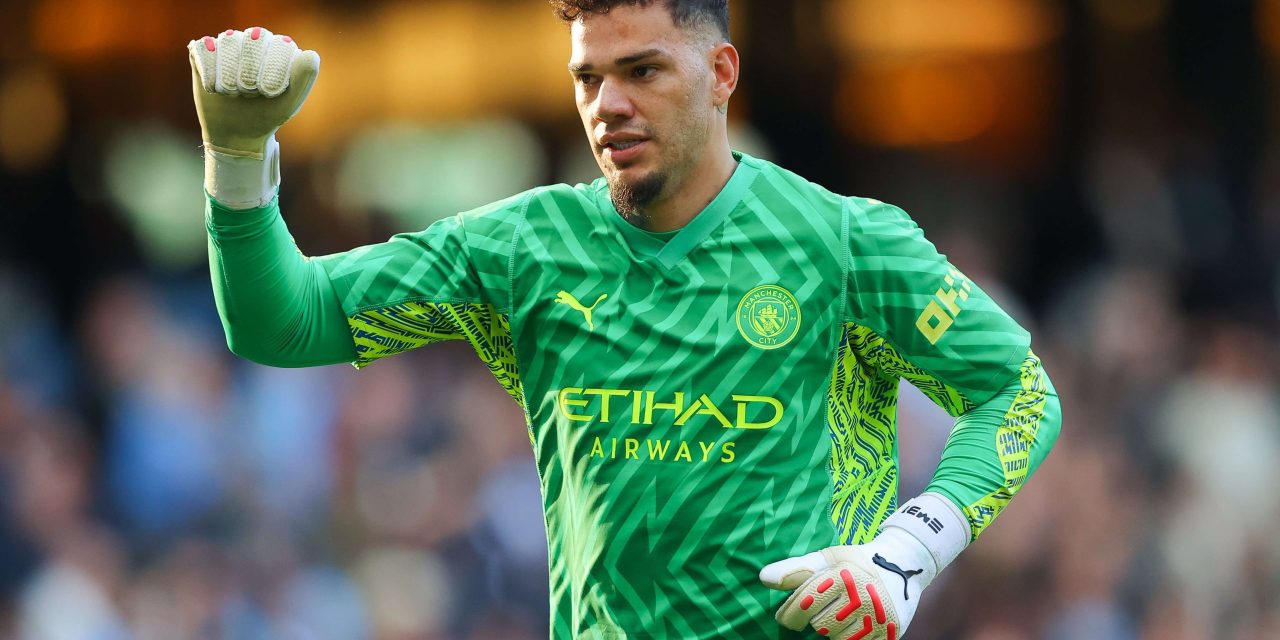 Ederson Moraes Pamit Ke Rekan Di Man City Usai Dilirik Al-Hilal