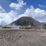 Bromo Kembali Di Buka, 1.145 Wisatawan Padati Lautan Pasir