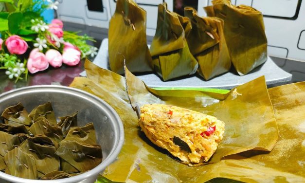 Botok Hiu Karimunjawa Sajikan Daging Laut Bumbu Kelapa Parut