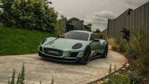 Caterham Project V Bawa Motor Belakang 268 HP & Jarak 400 KM