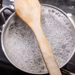 Trik Mencegah Air Rebusan Mie Atau Pasta Meluap Out Dari Panci